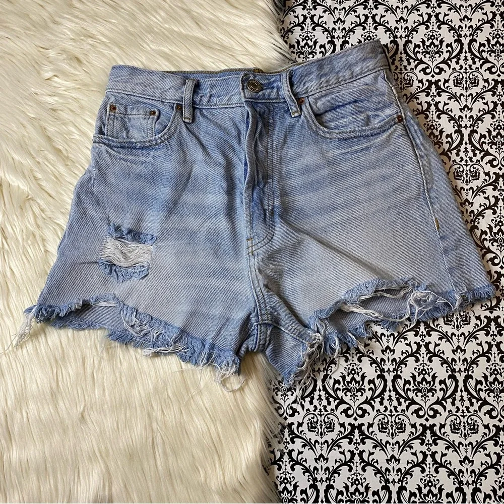 pacsun : size : 25 : ultra high-rise vintage denim distressed ripped jean shorts